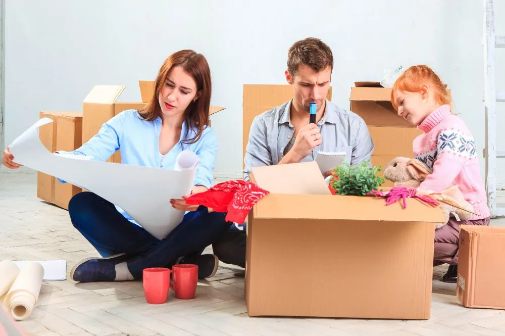 image of a family preparing for holiday move